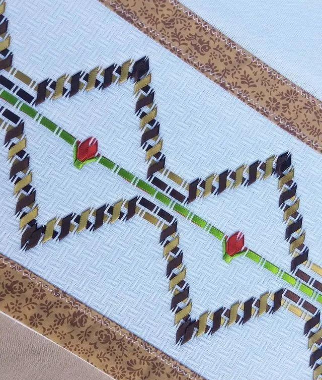 美不胜收的丝带绣,会不会针法都可学会,快收藏!附7款花叶针法