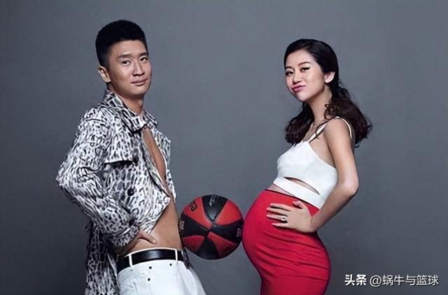 最特殊的后卫,获得3500万元却打不了球,和CBA最美太太分居多年