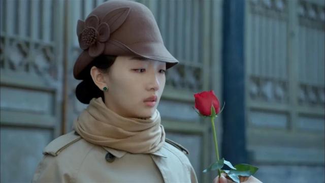 《麻雀》：为假妻子赔上真心，被活埋的唐山海成了观众的白月光