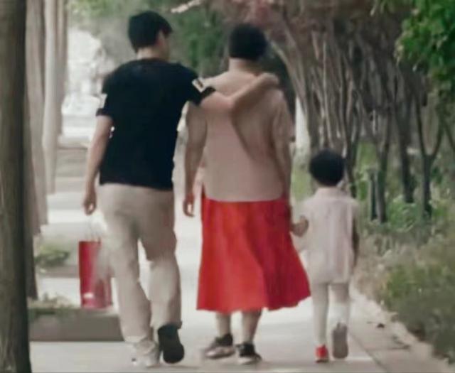 上海女博士花15万赴美抗癌病逝，一年后丈夫再恋爱，被网友痛骂