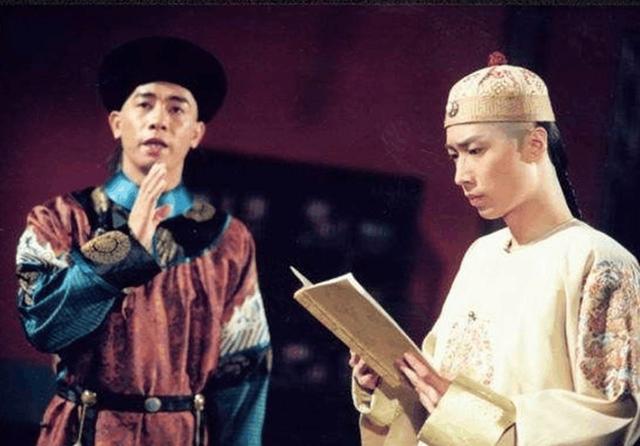 韦小宝真实存在吗？《剑桥倚天屠龙史》证实韦小宝是韦一笑的后代