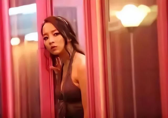 亚洲第一桃色大国：韩国风俗业越扫越黄，每年嫖资达200亿美元