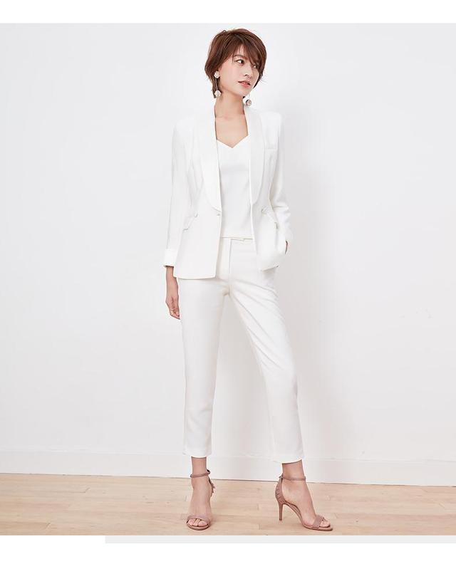 简约干练的职业套装穿搭 让你成为职场女神