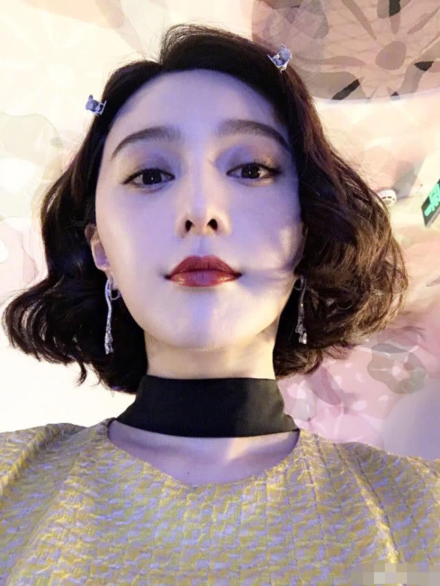 范冰冰儿时旧照曝光，范爷天生美人胚子，范丞丞祖传小眼睛