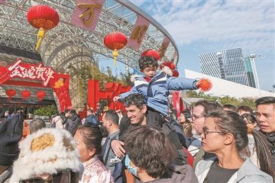 “现代化的中国开放、包容”（外国游客感受“中国之美”）