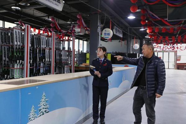 发票数据显示:2024年12月以来,重庆九地冰雪景区销售收入同比增长近30%