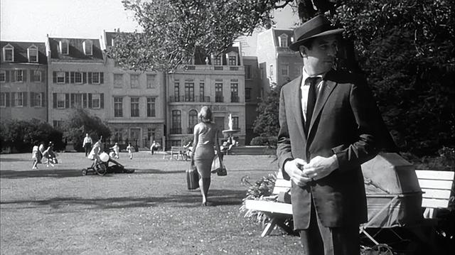 电影《裸吻》：以黑暗的氛围、紧凑的剧情以及惊悚动作场面而闻名