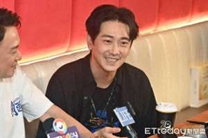 施名帅(施名帅、朱芷莹「求婚日」兜不拢喜讯藏一年内幕曝　老婆叹：白登记了)