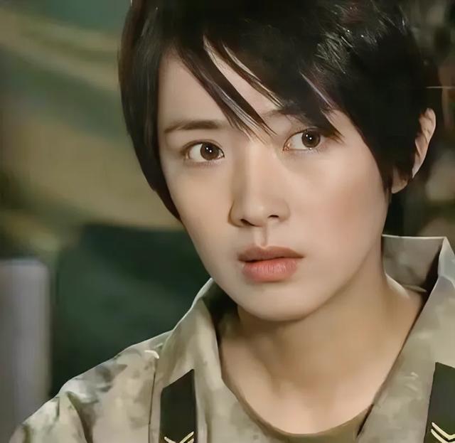 火凤凰:八位丰满女主,各个身怀绝技