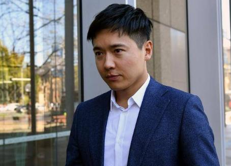 董璇前夫改名复出?从高云翔变高晟晖,近照身材发福脸越发圆润