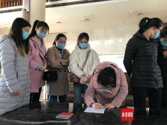 刚轮班换岗解除隔离，又请战奔赴武汉！南充7姑娘蒙面的样子真美