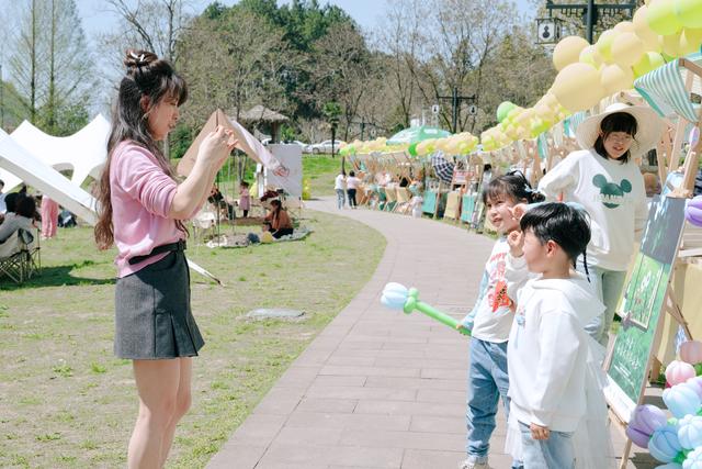 春风五千里，安徽休宁依托摄影产业催生摄影经济