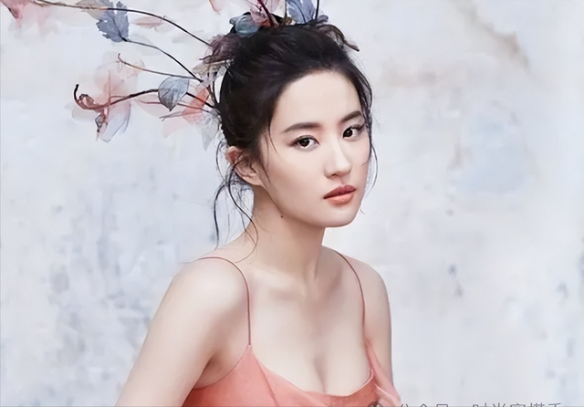 刘亦菲审美分析报告：中国人眼里的“神仙姐姐”到底有多能打？