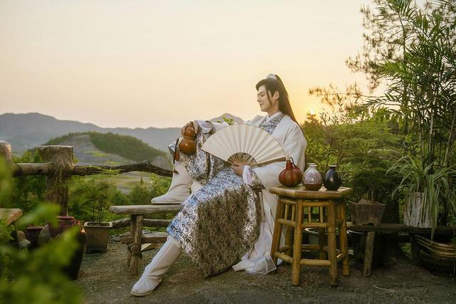 网大版《楚留香》上映，靠“开车”吸引眼球，毫无诚意口碑扑街