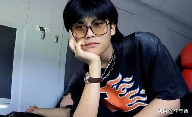 辛巴撕开三只羊负面新闻口子，意外牵出沫沫事件，点了小杨哥死穴