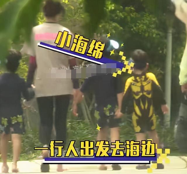 baby与儿子现身三亚，母子当街甩手闹别扭，小海绵撒娇抱腿超呆萌