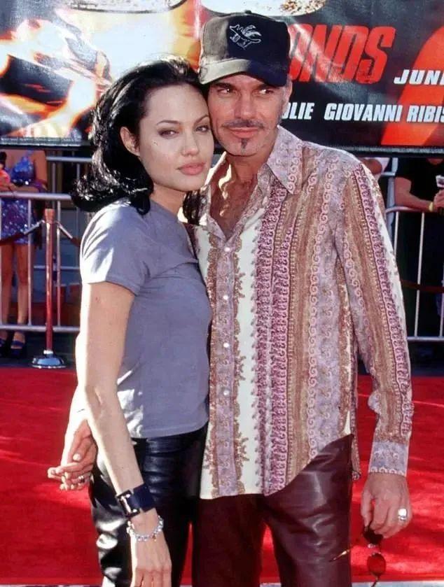 皮特儿女站队朱莉:皮特这姓我不要了!跟老爹不和,成祖传的了?