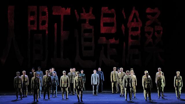 十三年后演话剧版《人间正道是沧桑》，张志坚让老董更成熟丨对话