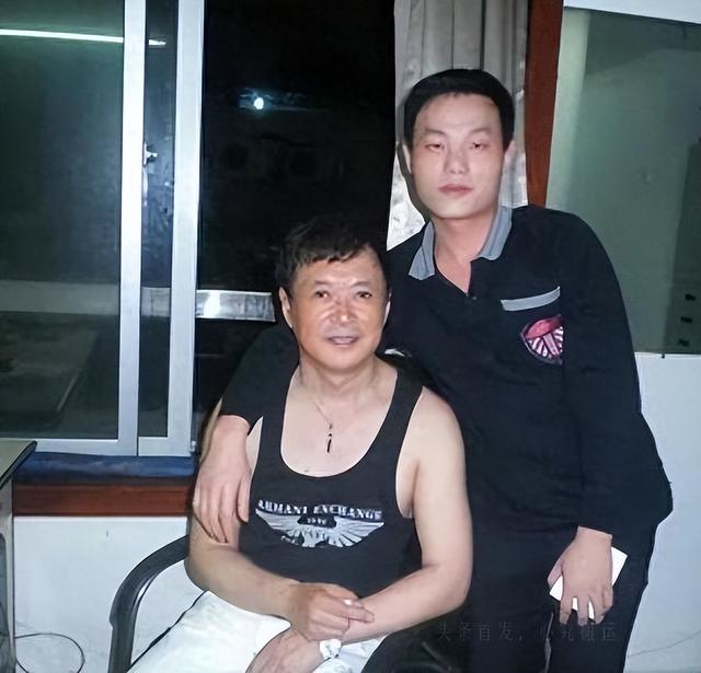 65岁“囚歌之王”迟志强 出狱37年后 , 儿子职业曝光 , 网友 为父圆梦