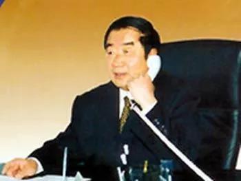 5位陷入绝境的亿万富豪：有的跳楼，有的沉湖，有的自焚