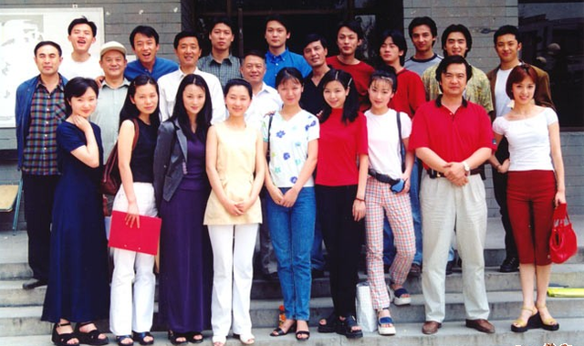 “老实人”陈建斌的负心往事，和他交往的4个女神