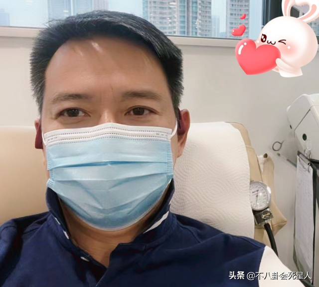 TVB的“斯文败类”，因咸猪手事件退圈，如今卖保险发福变肿