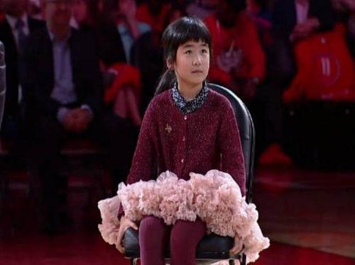 姚明女儿没有170？看站他身边168的范冰冰和172的撒贝宁就知道了