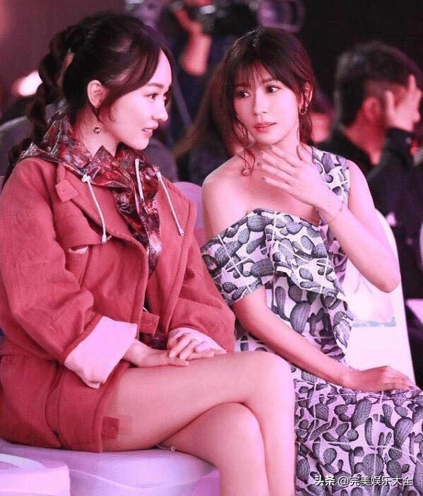 同穿“滑肩”礼服，为何刘嘉玲贾静雯完全不同？