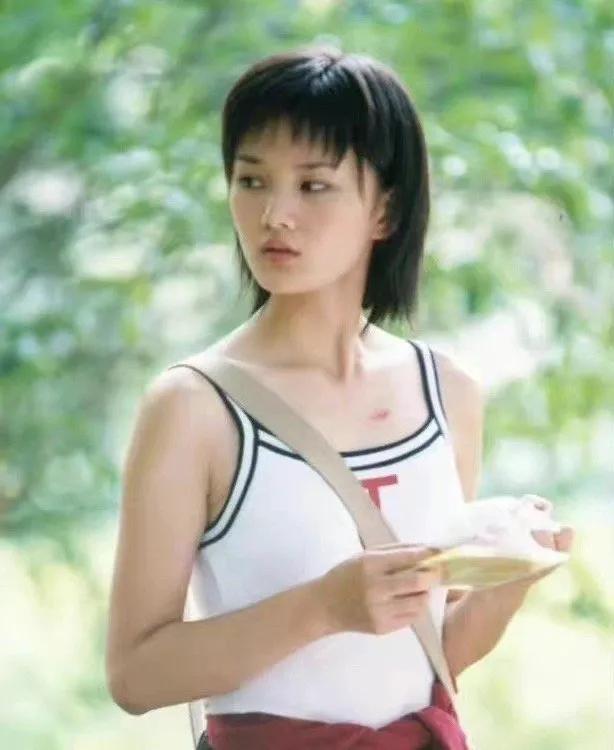 《红苹果乐园》女主萧晴不结婚不买房不焦虑，女人就该叛逆地活着