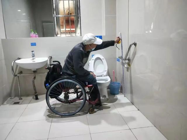 “曾经我也想过一了百了”