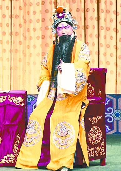 如将谭孝曾与卢松比较,谁的谭派艺术更有代表性?