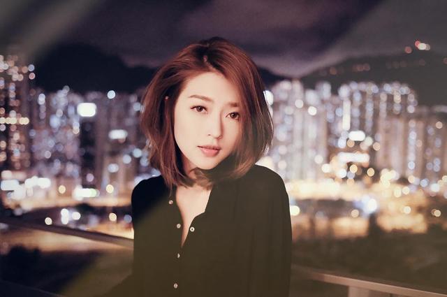 连诗雅从清纯小女人到喜爱夜蒲的女人，到底经历了什么？