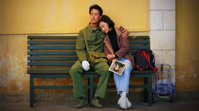 《蓝色生死恋》尹俊熙,和《致青春》林静,是同一类“情圣”