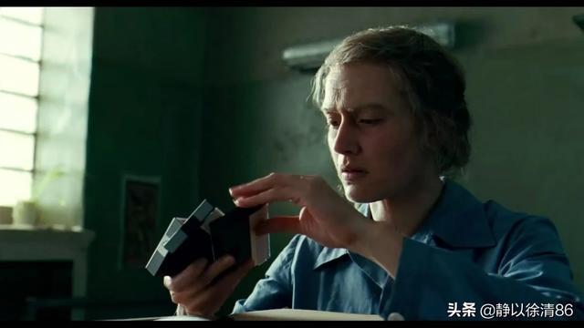 《生死朗读》，凯特十一年前奥斯卡的封后之作，非常出色的电影。