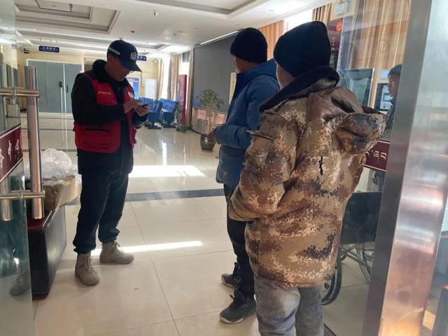 抗震一线法院人——定日抗震救灾掠影