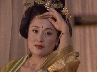 12版杨贵妃，一颦一笑皆风情，谁撑起了唐朝第一美，谁在滥竽充数