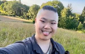 毕福剑事件(被批“不男不女”的毕凌，把父亲毕福剑所剩无几的体面，撕得稀碎)