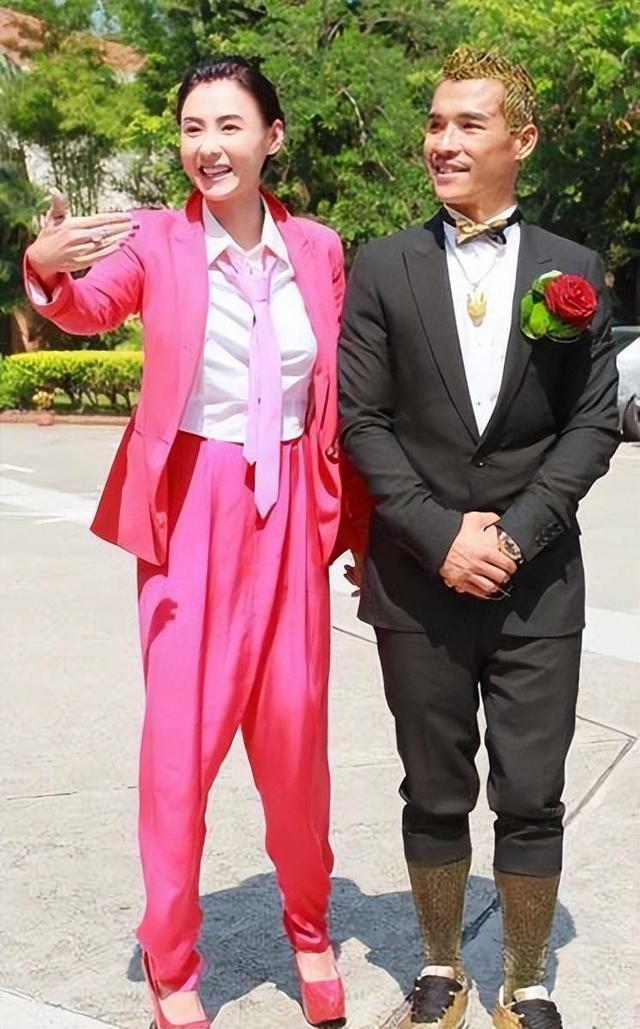 张柏芝母亲戴莎莉，16岁怀孕，四段婚姻，55岁还全裸拍三级片