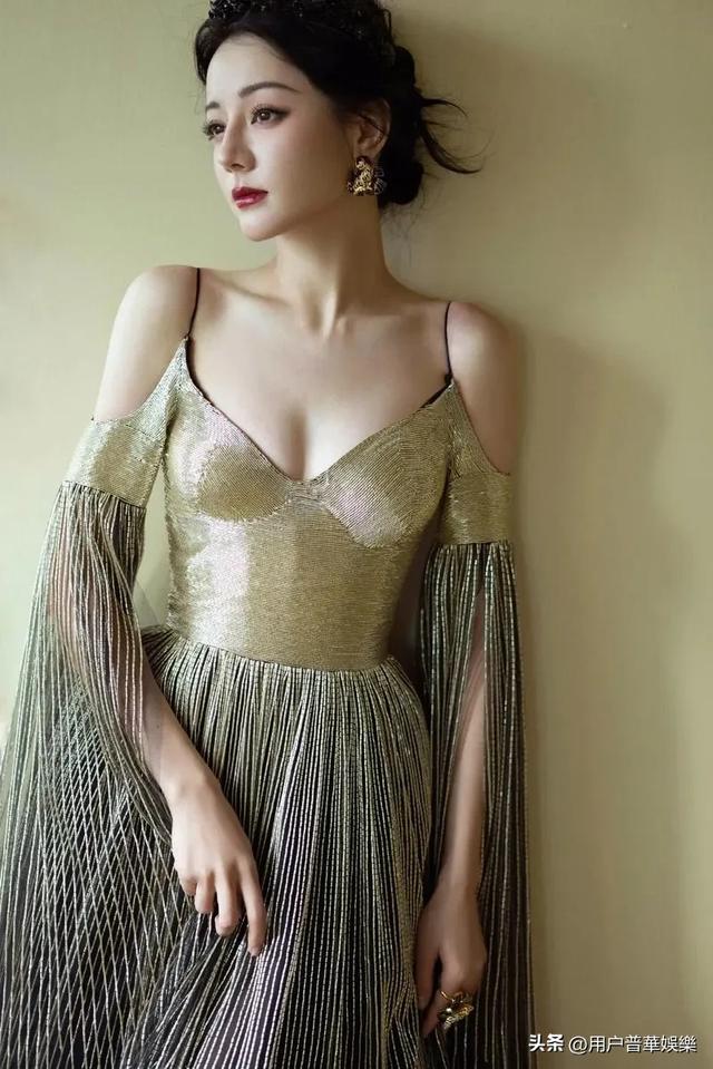 迪丽热巴内衣代言：颠覆传统，展现真我魅力的新篇章