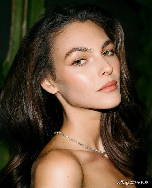 Vittoria Ceretti：从西西里到全球舞台的时尚传奇