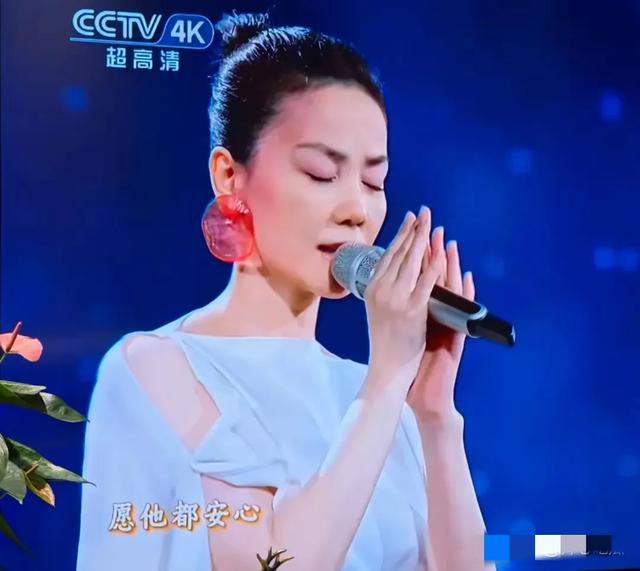 揭秘【王菲】情史大起底!窦唯、李亚鹏、谢霆锋,她究竟钟情于谁