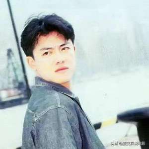 三级电影免费(《邪杀》里的“变态”，后退居幕后从事美术指导，如今变有型大叔)