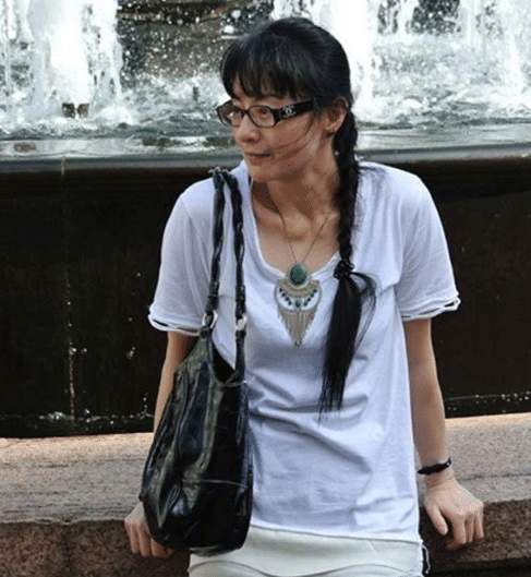 一代巨作《大地恩情》，时隔40年后，刘志荣去世，李赛凤满脸沧桑