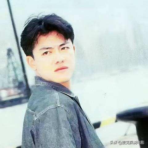 《邪杀》里的“变态”，后退居幕后从事美术指导，如今变有型大叔