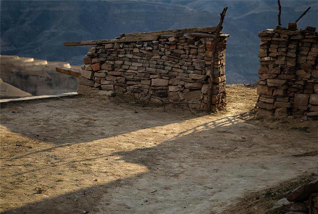 山东悍匪杨大山:作恶多端未曾落网,建国后凭秘洞消失人间