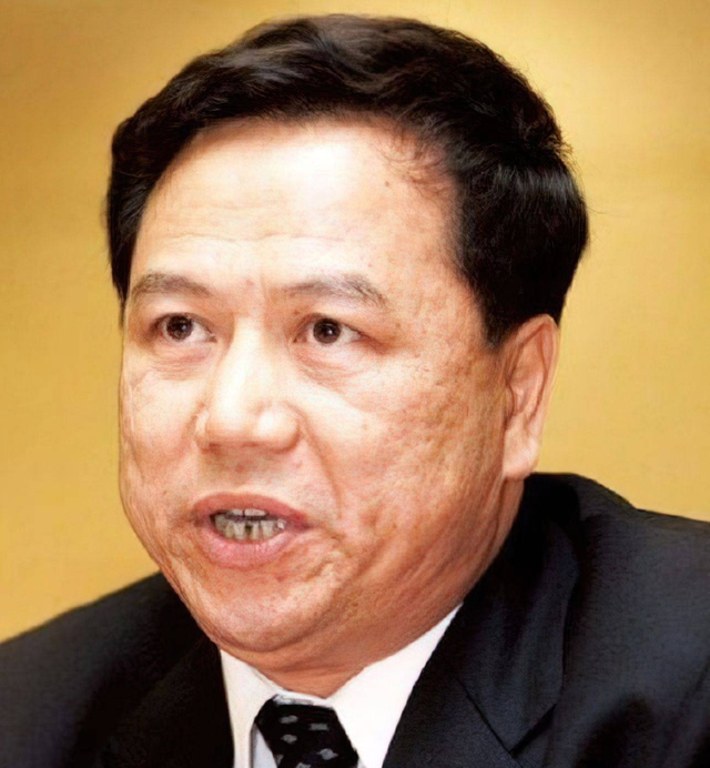 知名娱记曝W姓女星老公被抓，女方是女神级，豪门阔太王艳惨躺枪