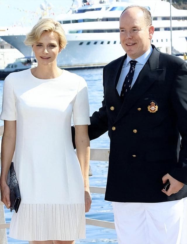 摩纳哥亲王重口味:爱上大嘴空姐,承认私生子,夏琳王妃被她打败