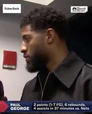 阿治(我们误会阿治了？真硬汉啊但这才常规赛，没必要吧)