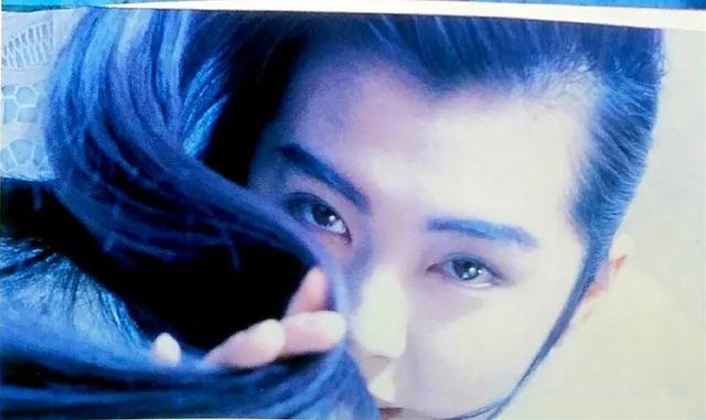 1990年，王祖贤与单立文上演大尺度对手戏，因太吓人被禁映