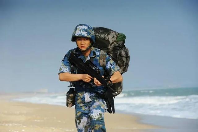 火蓝刀锋不愧是三大征兵剧之一，一个匕首，引来少林寺一个班参军